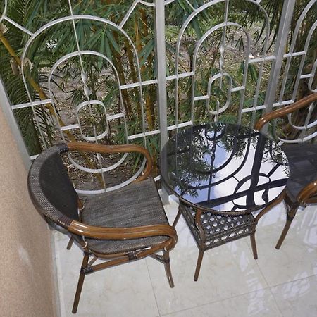 Jakicha Motel Dar es Salaam Exteriör bild