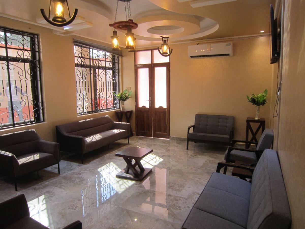 Jakicha Motel Dar es Salaam Exteriör bild