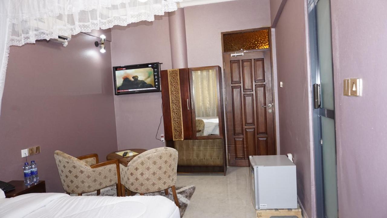 Jakicha Motel Dar es Salaam Exteriör bild