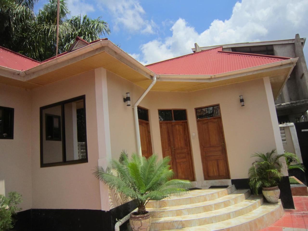 Jakicha Motel Dar es Salaam Exteriör bild