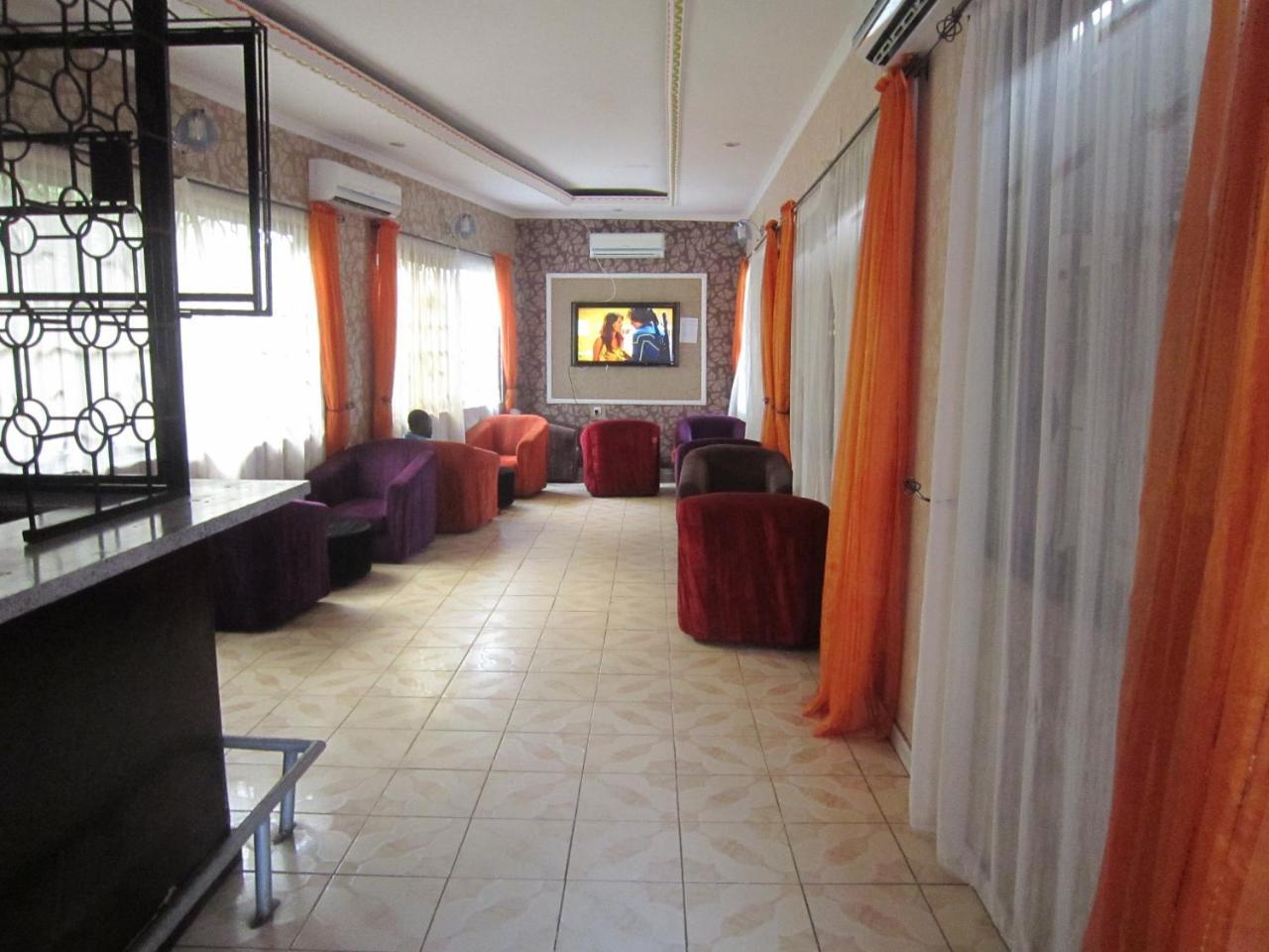 Jakicha Motel Dar es Salaam Exteriör bild