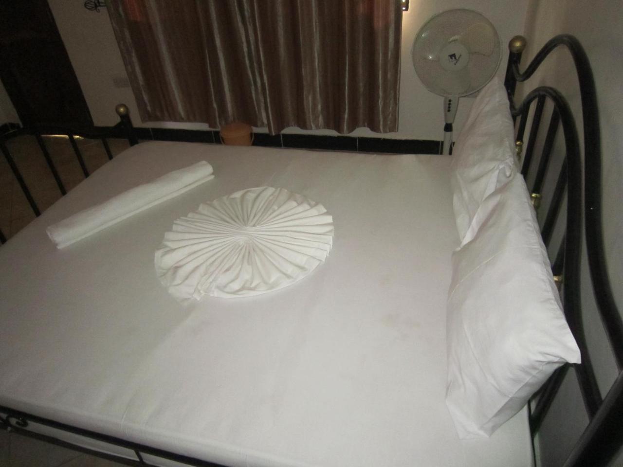 Jakicha Motel Dar es Salaam Exteriör bild