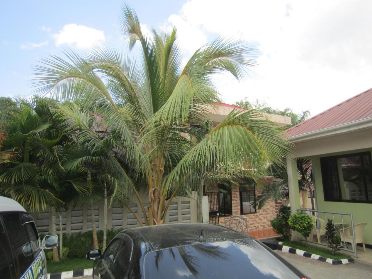 Jakicha Motel Dar es Salaam Exteriör bild