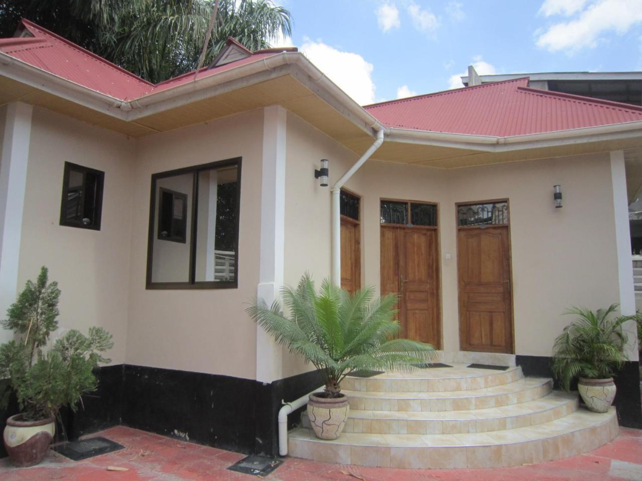 Jakicha Motel Dar es Salaam Exteriör bild