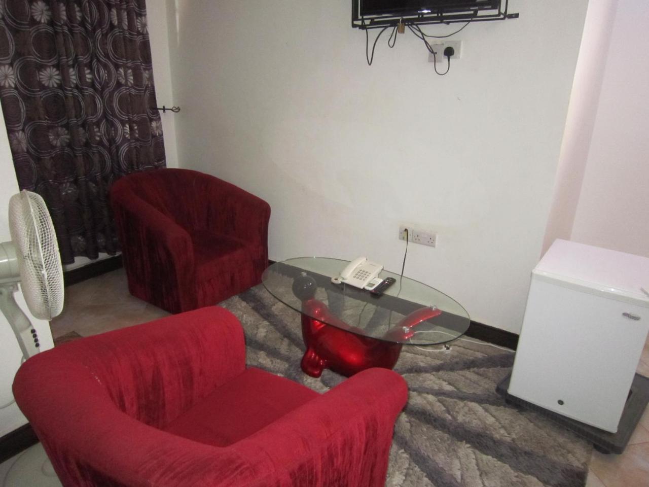 Jakicha Motel Dar es Salaam Exteriör bild