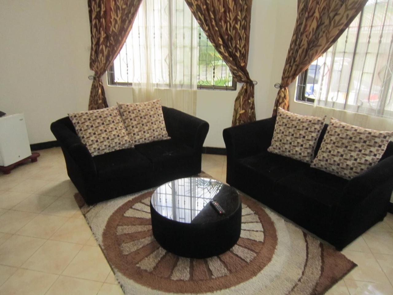 Jakicha Motel Dar es Salaam Exteriör bild