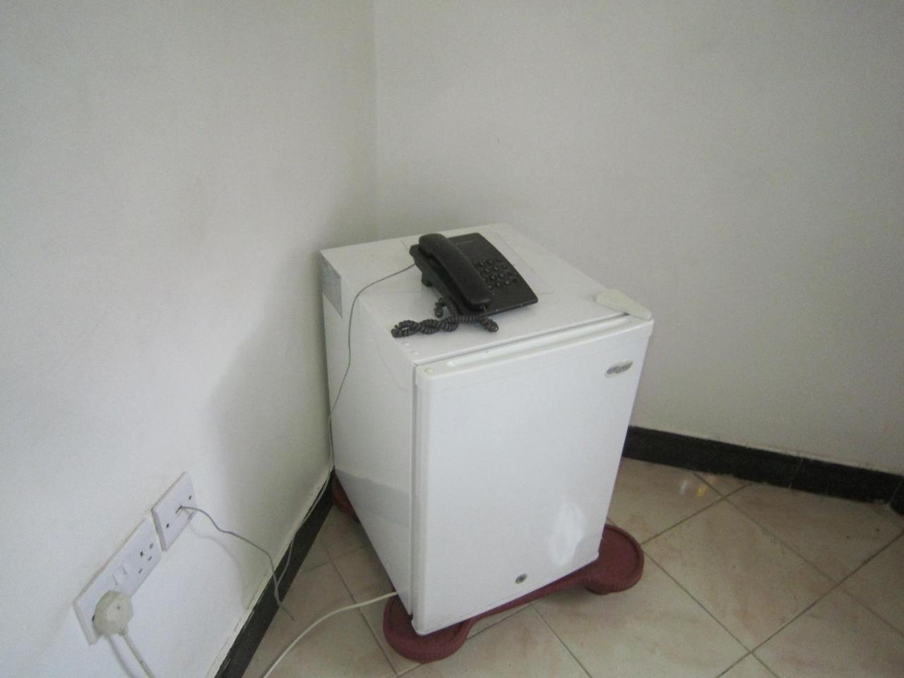 Jakicha Motel Dar es Salaam Exteriör bild