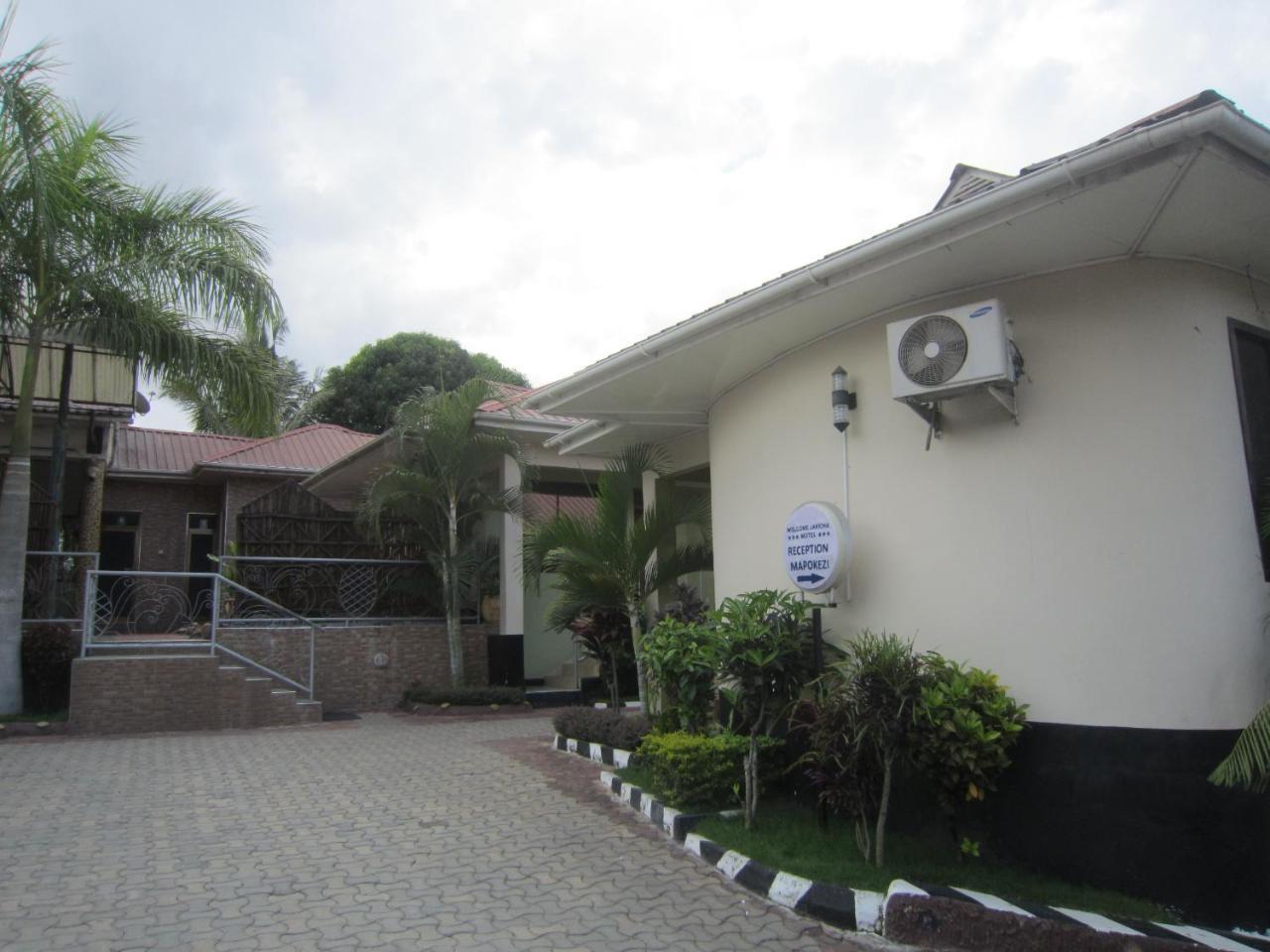 Jakicha Motel Dar es Salaam Exteriör bild