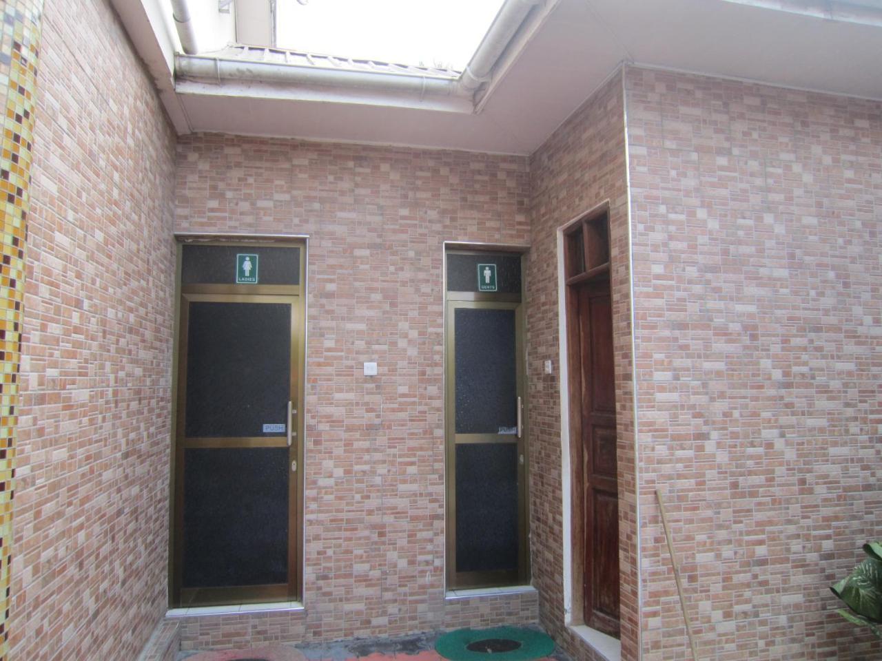 Jakicha Motel Dar es Salaam Exteriör bild
