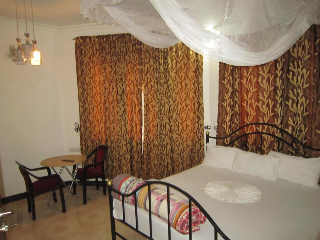 Jakicha Motel Dar es Salaam Exteriör bild
