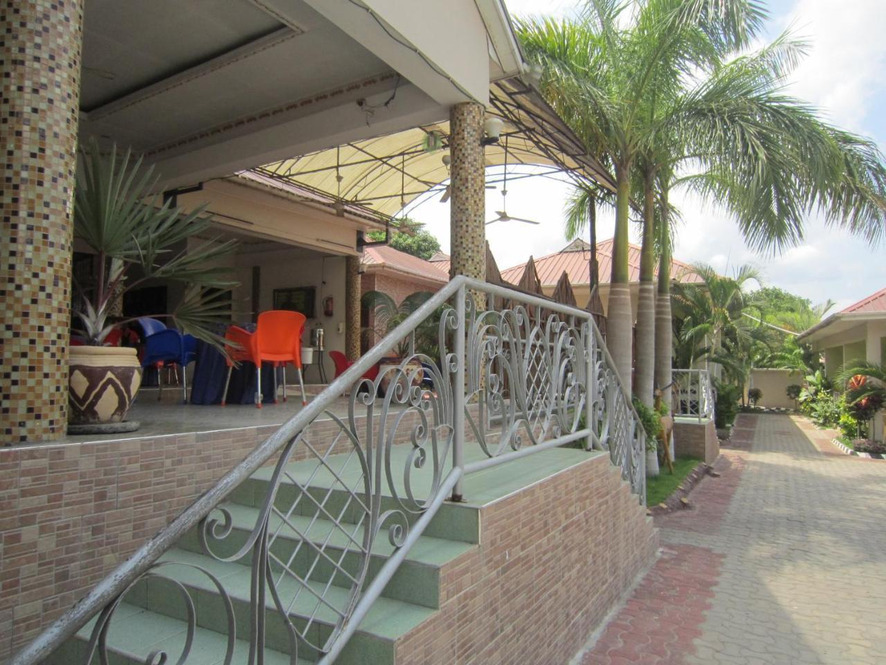 Jakicha Motel Dar es Salaam Exteriör bild