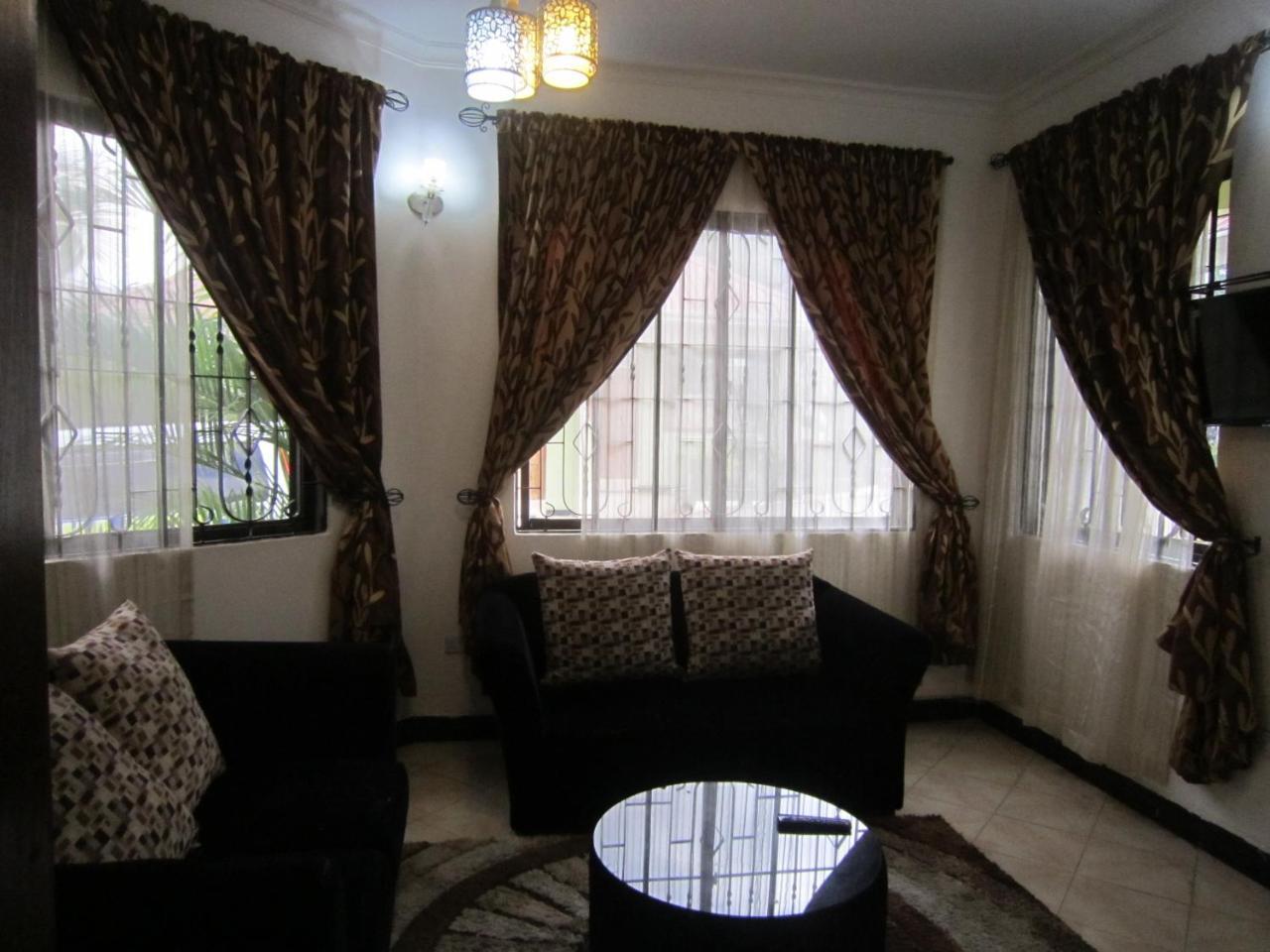 Jakicha Motel Dar es Salaam Exteriör bild